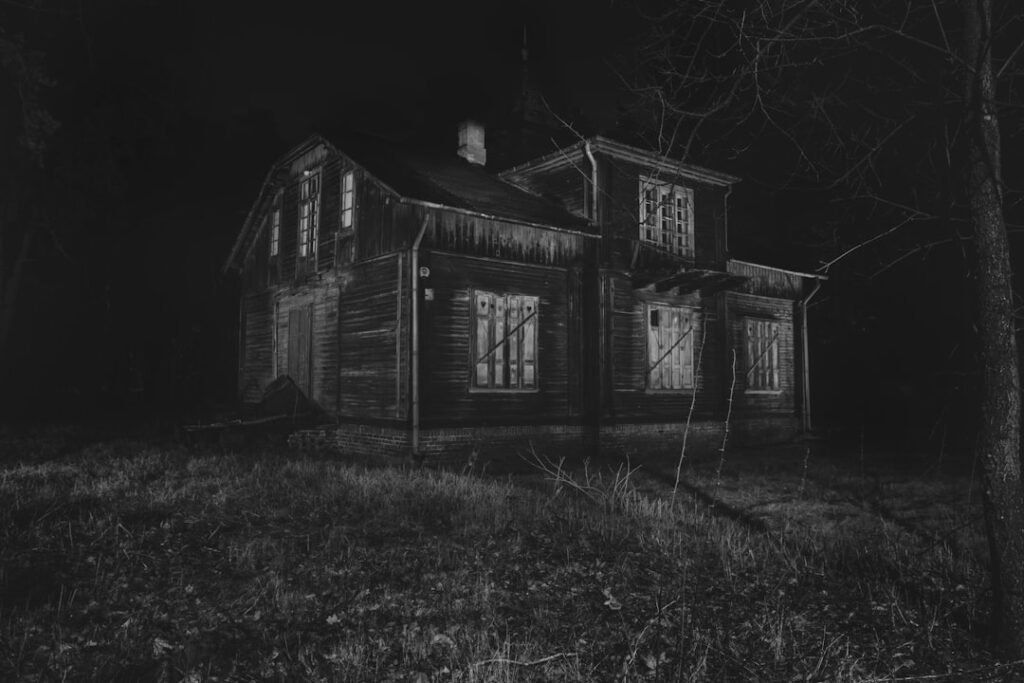 Photo Haunted cabin
